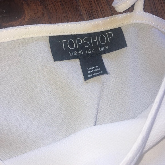 Topshop Flowy Off the Shoulders Top - Picture 3 of 3